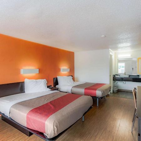 Motel 6 קלמזו מראה חיצוני תמונה