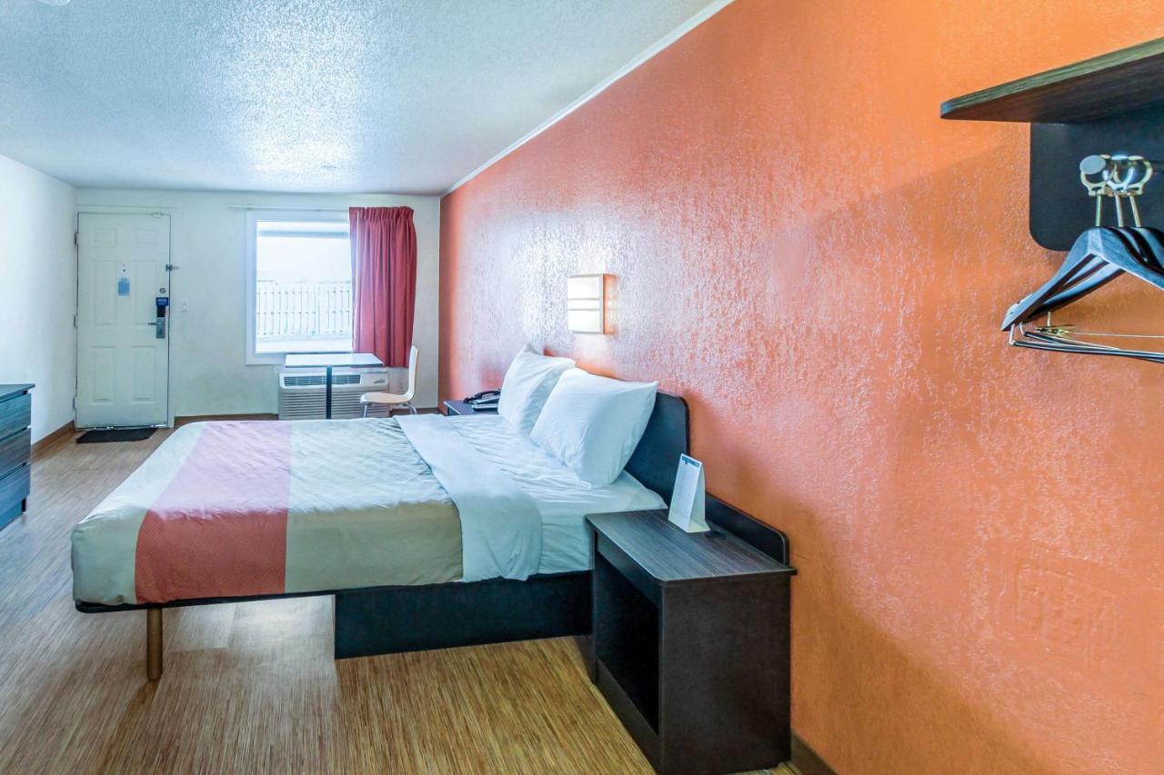 Motel 6 קלמזו מראה חיצוני תמונה